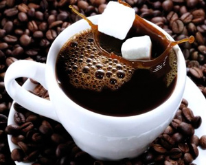 В кофе обычно кладут сахар