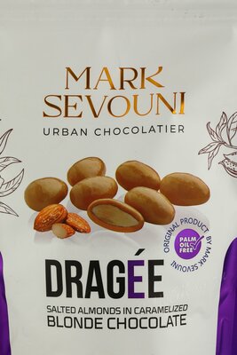 Драже Mark Sevouni Salted Almonds in Caramelized Blonde Chococlate Жареный с солью миндаль с карамельным шоколадом 150 г