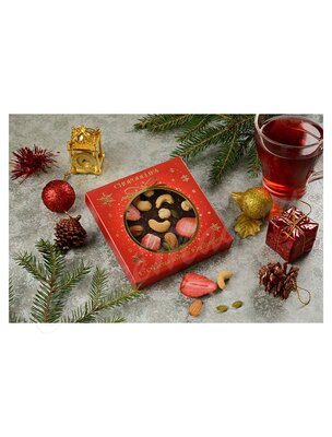 Chokodelika Шоколад темный с украшением Клубника, миндаль, фундук 75 г