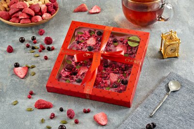 Chokodelika Шоколад белый с украшениями Ягодный бум 180 г Chokodelika Шоколад белый с украшениями Ягодный бум 180 г